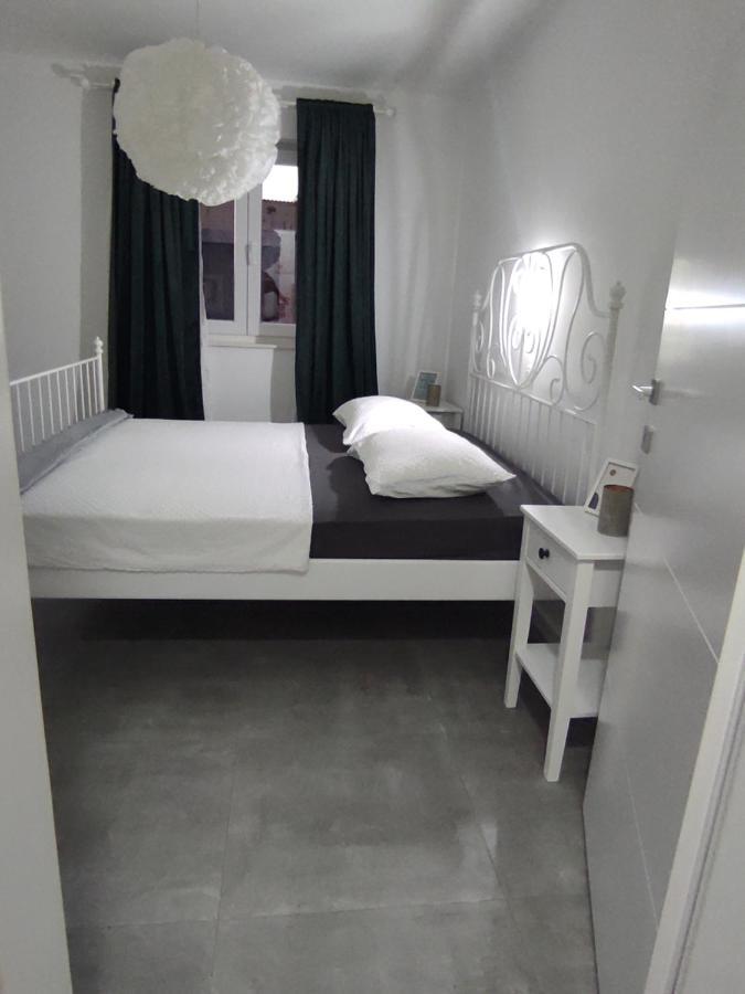 Apartamento Ema Primošten Exterior foto