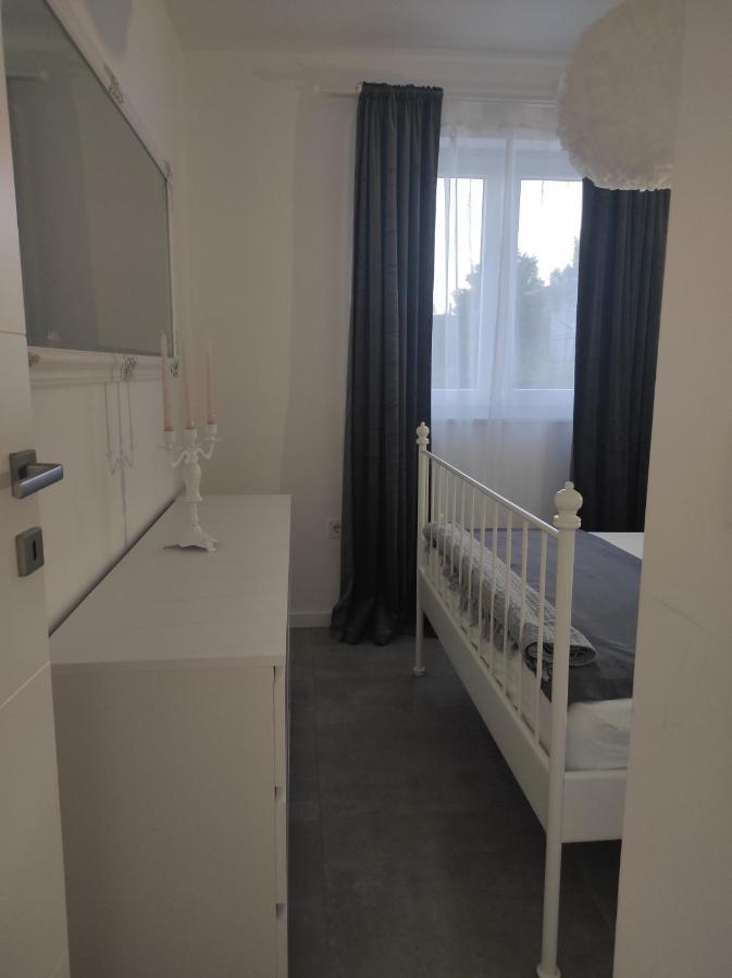 Apartamento Ema Primošten Exterior foto